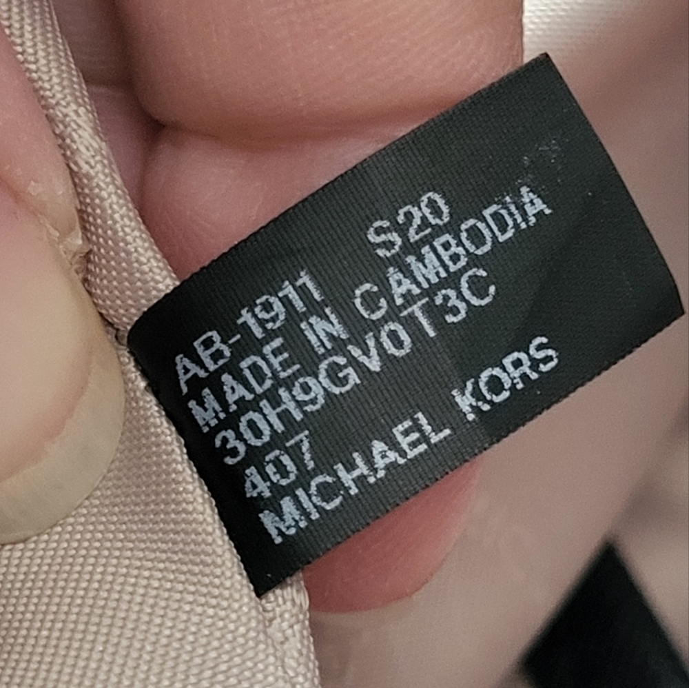 Michael Kors Eva Large Tote Bag - Picture 10 of 14